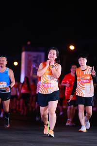 BIB: 1151, 28205, 29233
                            <button type="button" onclick="openModal(22923639)" class="btn btn-primary btn-sm float-right btn-popup" data-toggle="modal" data-target=".modal-high-quality">
                        <i class="fas fa-shopping-cart"></i> Add to Cart
                    </button>
                                            <button type="button" onclick="isThisMe(22923639, true)" class="btn btn-success btn-sm float-right btn-popup btn-isme hidden" data-toggle="tooltip" data-placement="bottom" title="นี่คือรูปของคุณใช่ไหม คลิกที่นี่เพื่อเอาเข้าอัลบั้ม">
                        <i class="fas fa-plus"></i> Add to album
                    </button>
                    <button type="button" onclick="isThisMe(22923639, false)" class="btn btn-warning btn-sm float-right btn-popup btn-isnotme hidden">
                        <i class="fas fa-ban"></i> Remove from album
                    </button>
